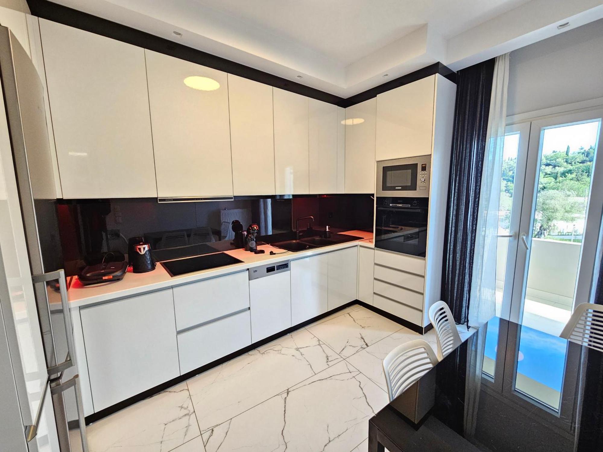 Appartamento Grey Luxury House Ipsos Esterno foto