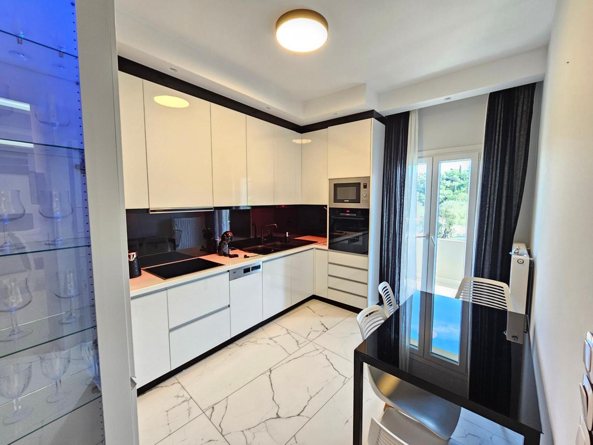 Appartamento Grey Luxury House Ipsos Esterno foto