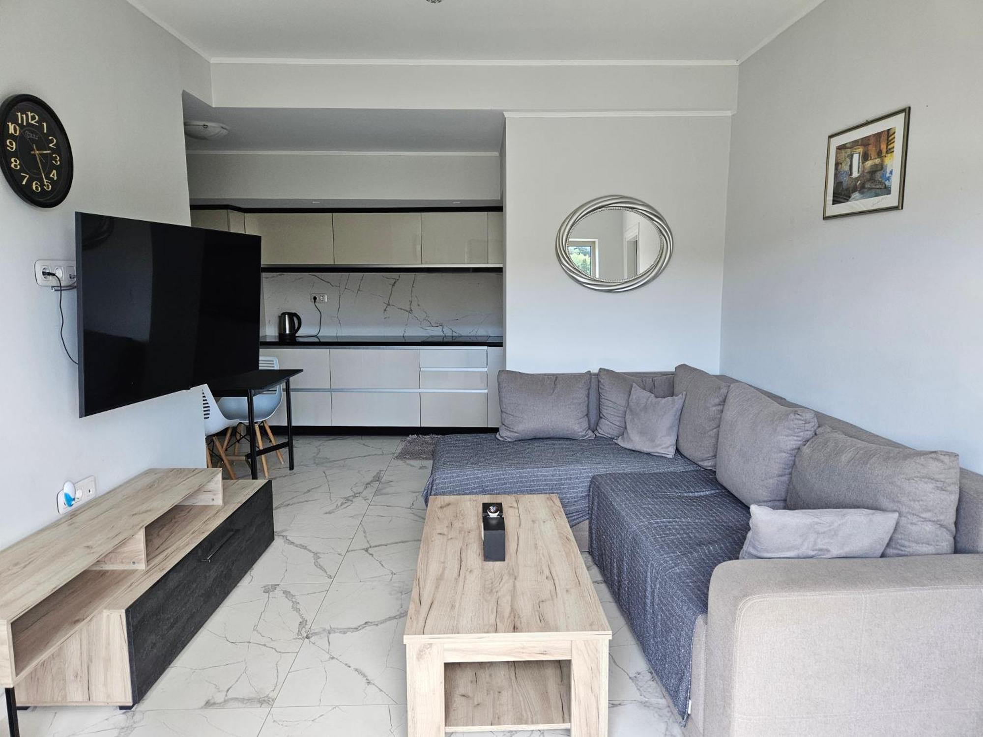 Appartamento Grey Luxury House Ipsos Esterno foto