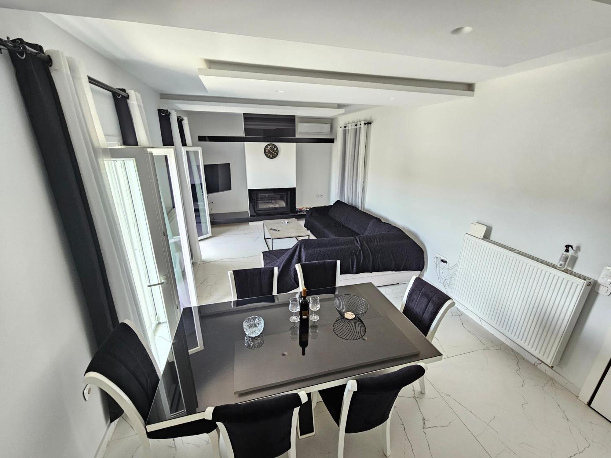 Appartamento Grey Luxury House Ipsos Esterno foto