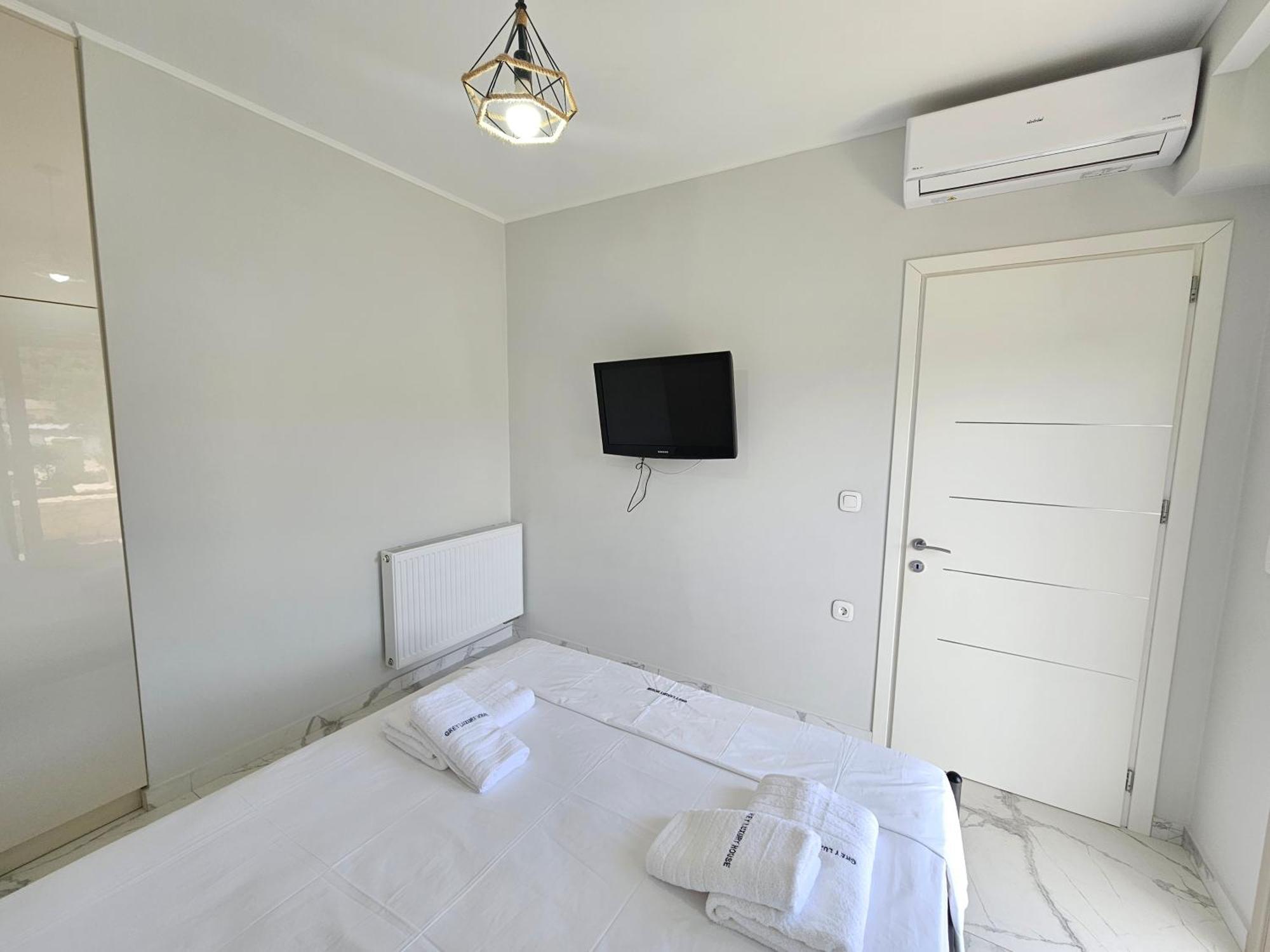 Appartamento Grey Luxury House Ipsos Esterno foto