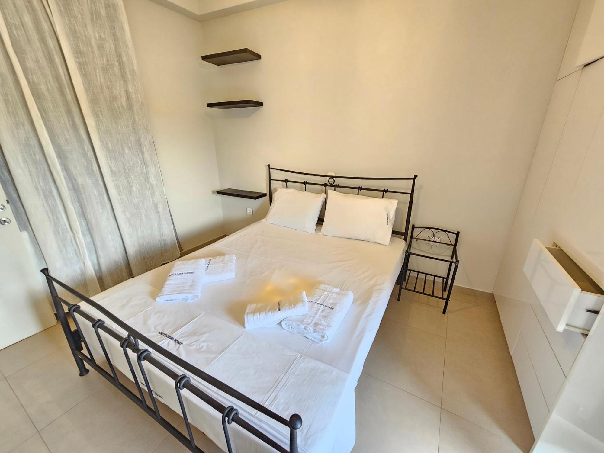 Appartamento Grey Luxury House Ipsos Esterno foto